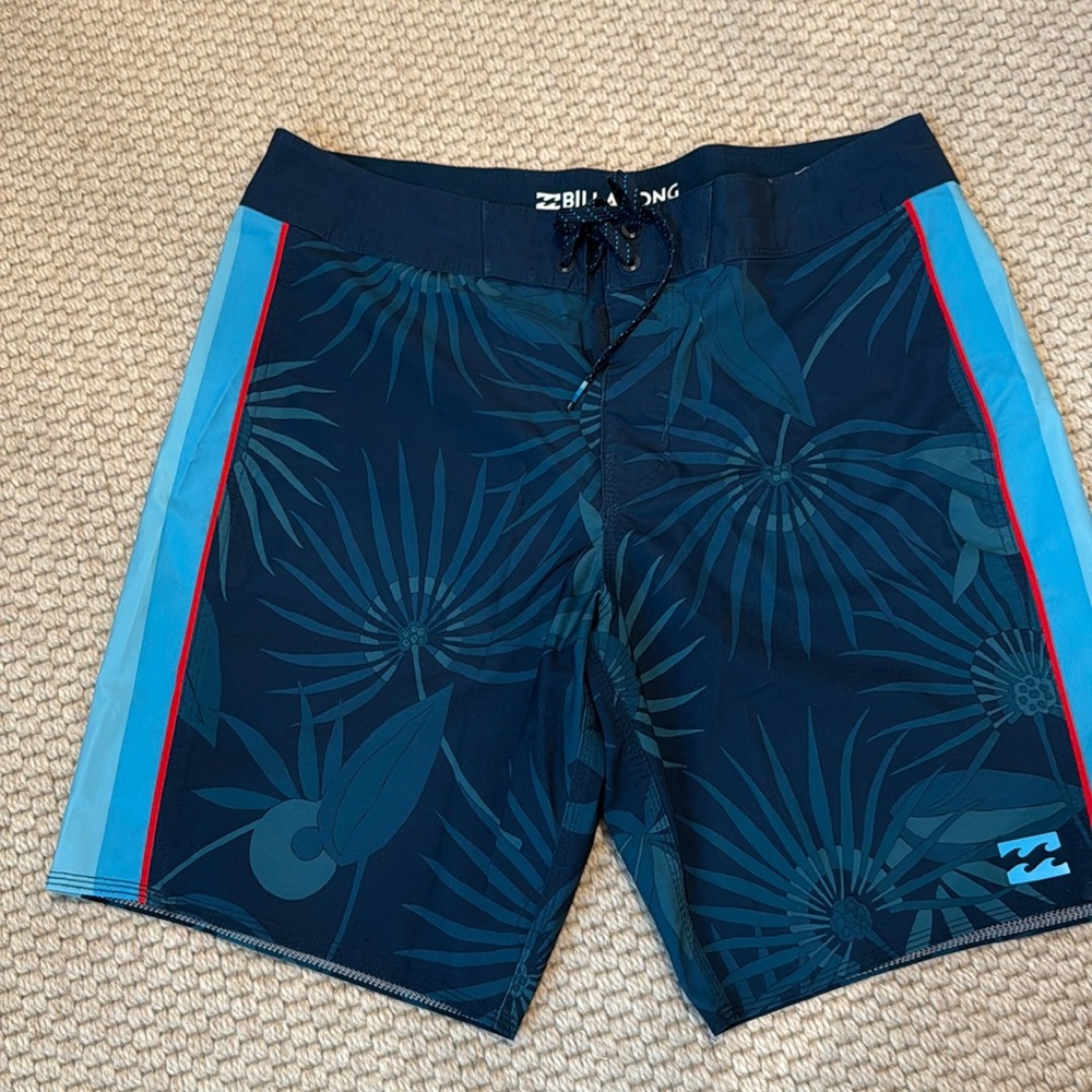 Billabong board shorts. 31”